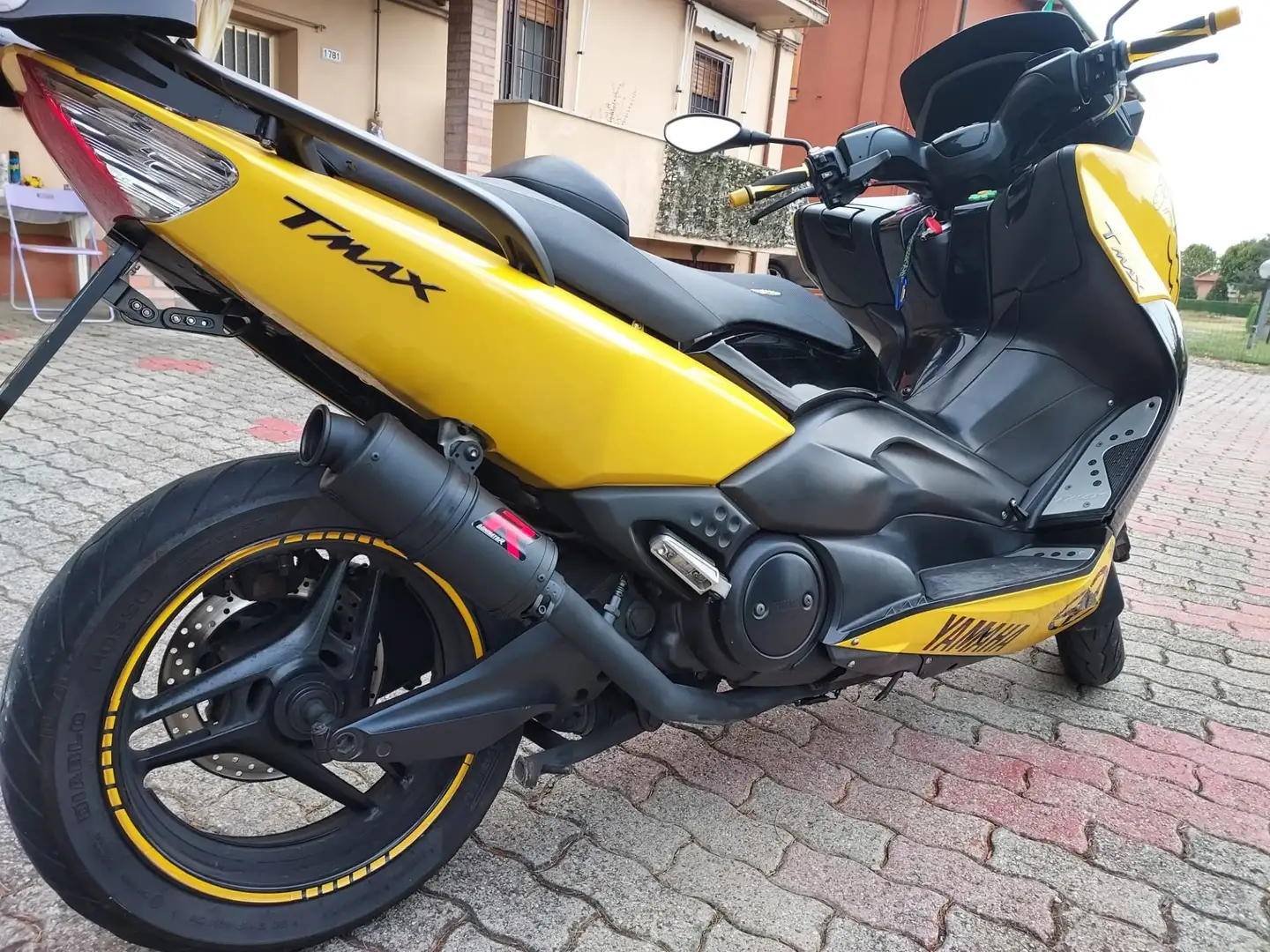 Yamaha TMAX 500 ABS Amarillo - 2