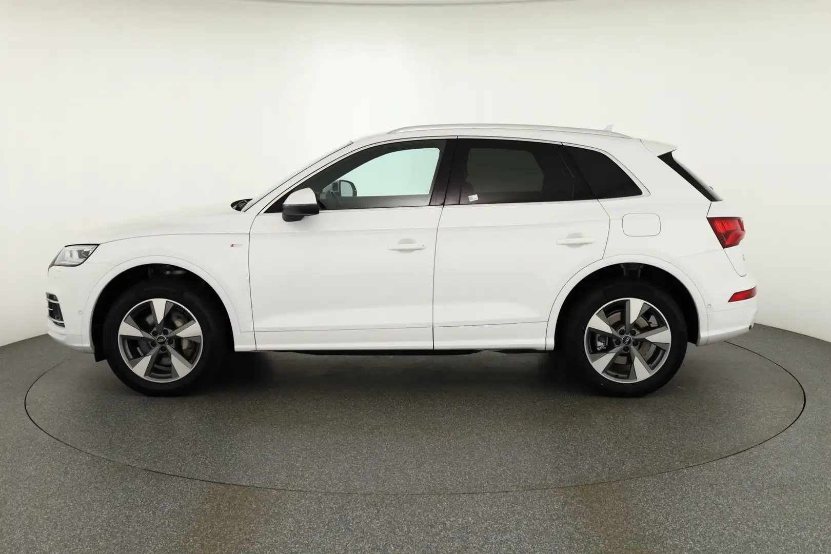Audi Q5 55 TFSIe quattro S-Line LED Navi AHK 360° B&O Bianco - 2