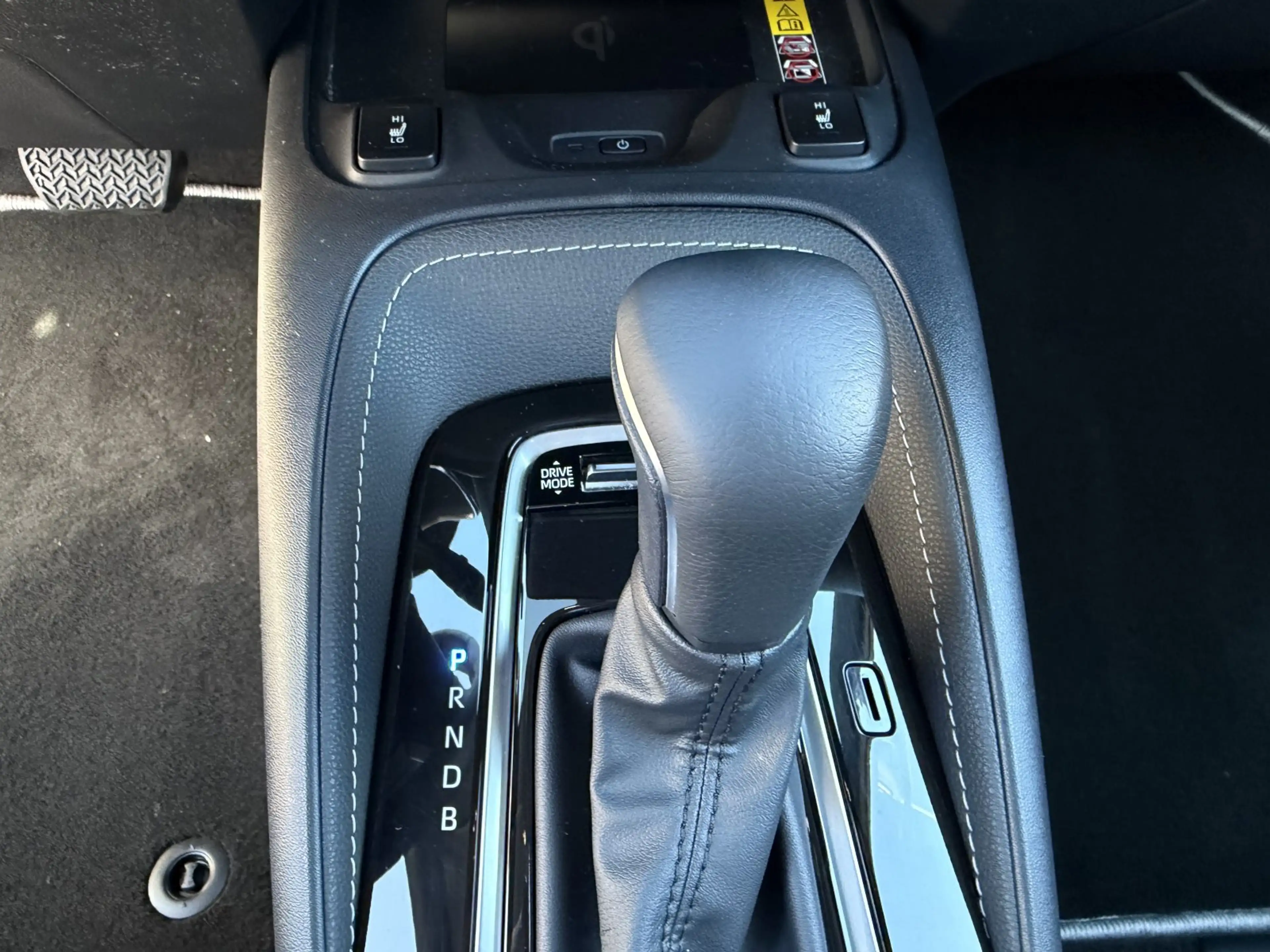 Toyota Corolla Touring Sports Hybrid Team D — photo 14