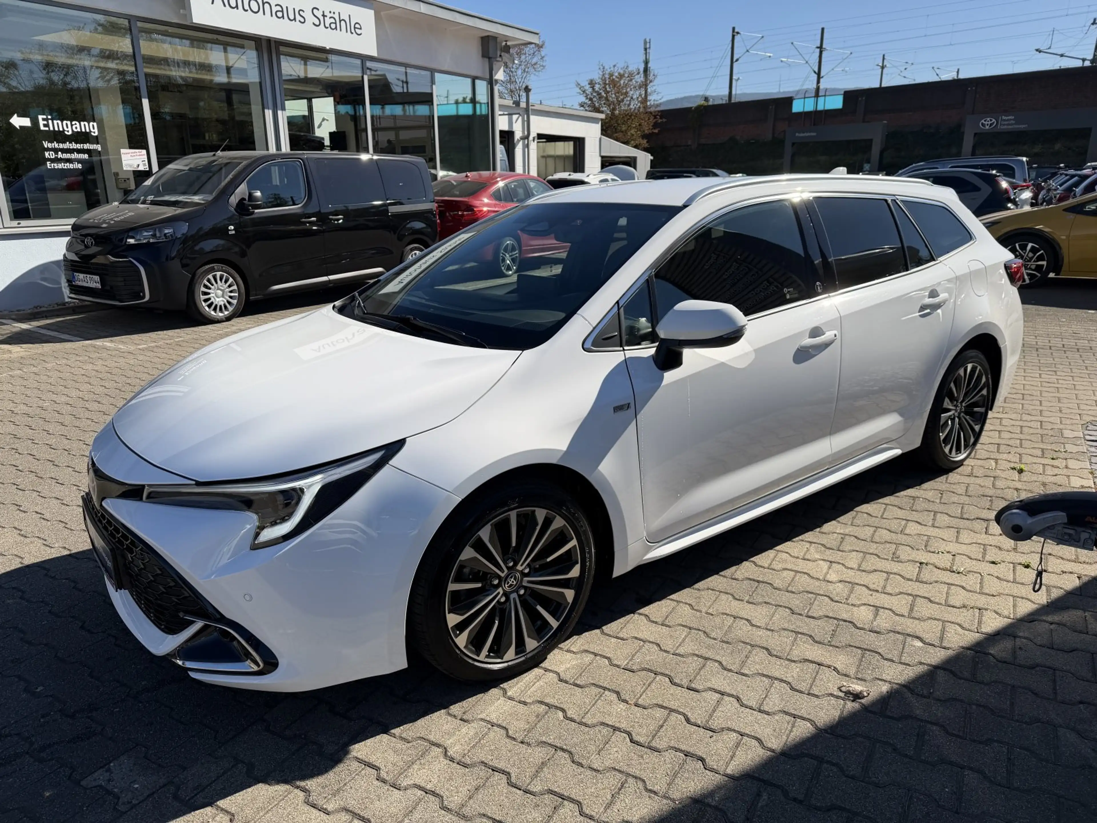 Toyota Corolla Touring Sports Hybrid Team D — photo 5