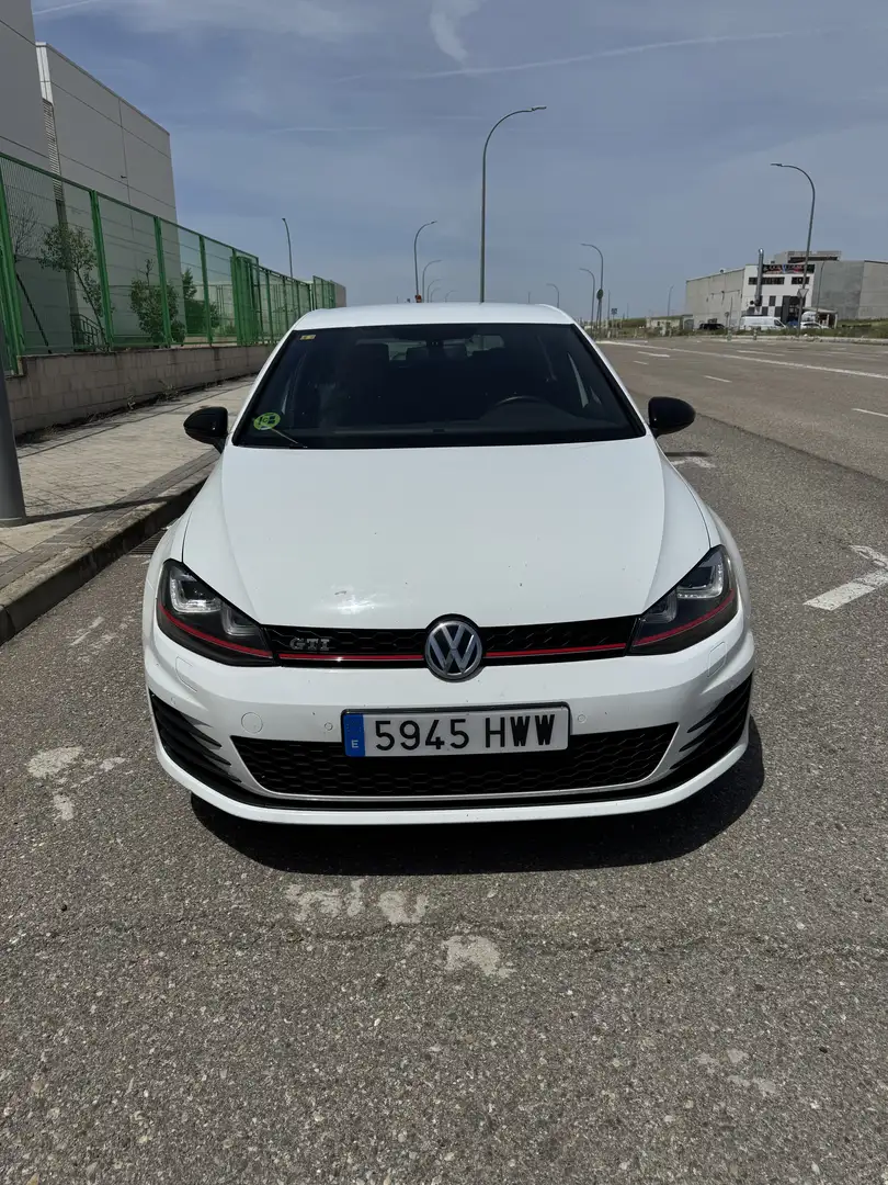 Volkswagen Golf GTI 2.0 TSI DSG 220 - 1