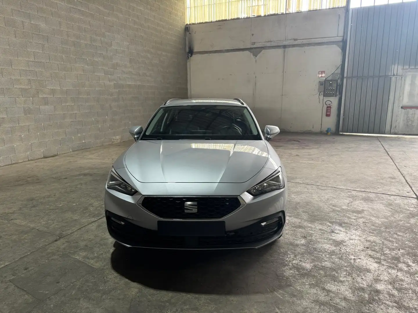 SEAT Leon Sportstourer 2.0 tdi Business 150cv dsg MOTORE KO Argento - 2