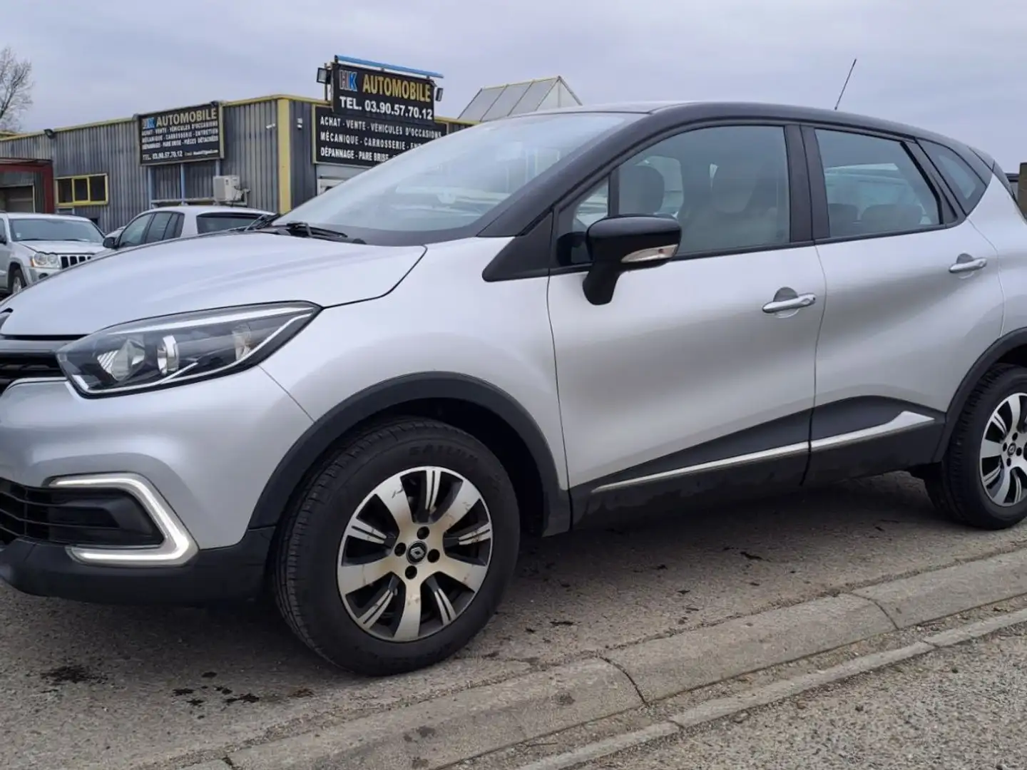 Renault Captur 0.9 TCe 90 cv Gris - 1