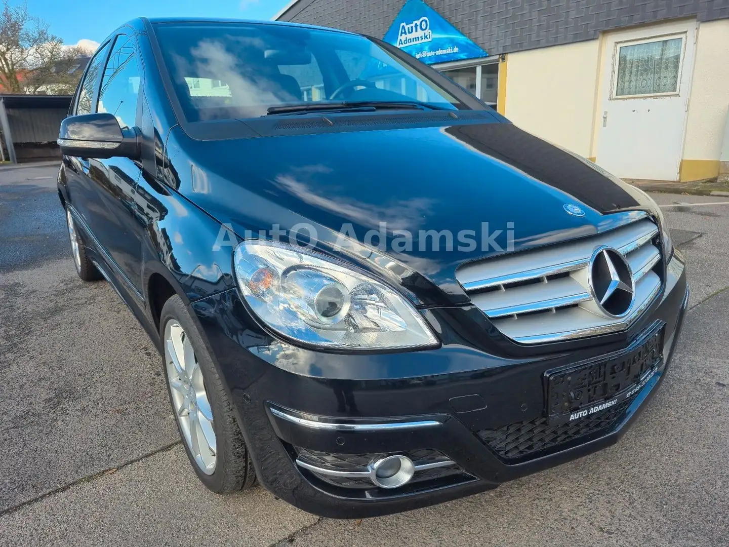 Mercedes-Benz B 180 Autotronic Parkassistent Allwetter 40tkm Nero - 2