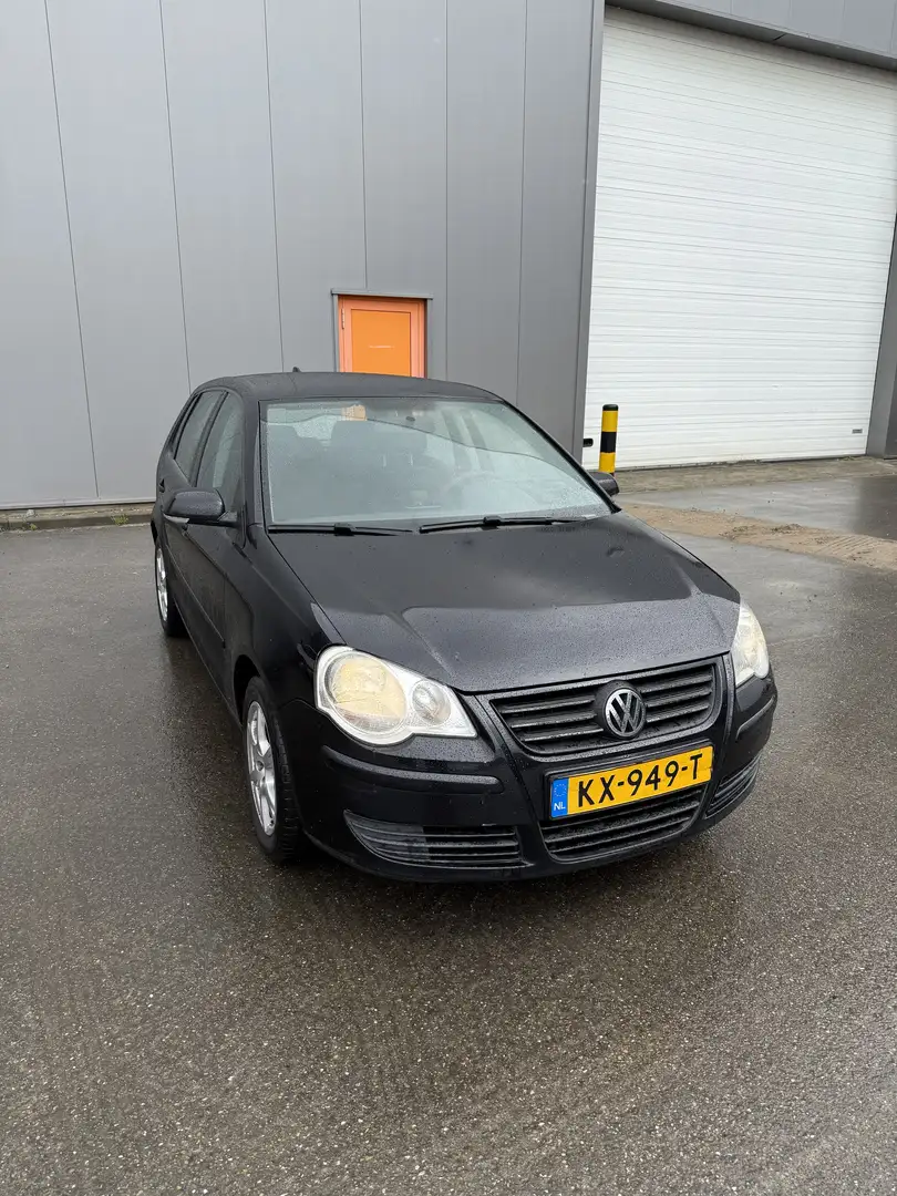 Volkswagen Polo 1.2 Easyline airco navi 5drs Zwart - 2