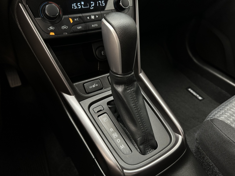 Suzuki S-Cross 1.4 Boosterjet.Select Hybrid [ CAMERA I ADAPTIEVE — photo 19