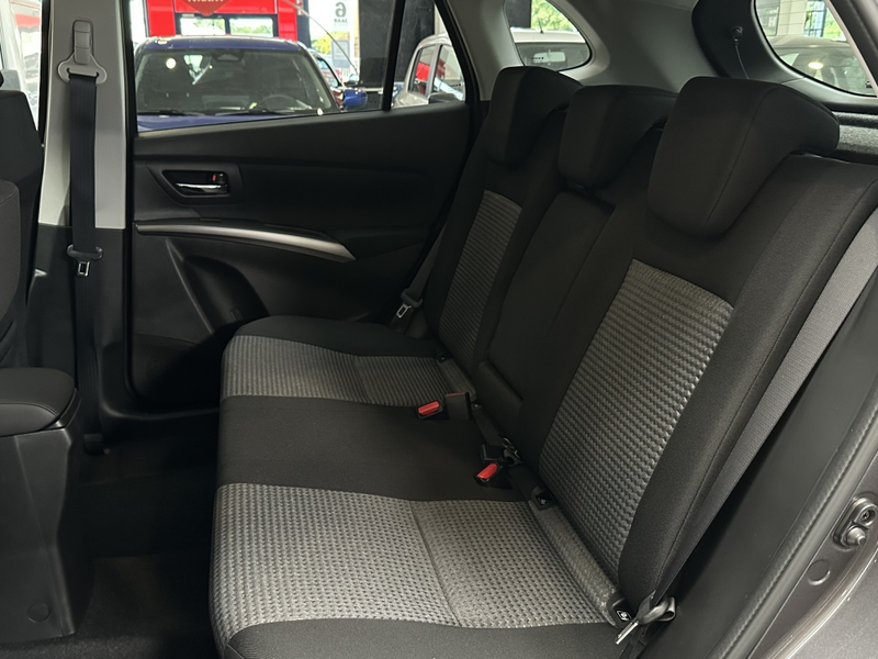 Suzuki S-Cross 1.4 Boosterjet.Select Hybrid [ CAMERA I ADAPTIEVE — photo 6