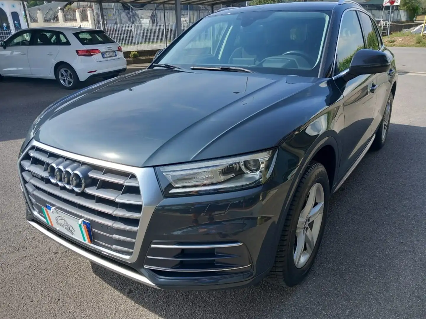 Audi Q5 2.0 TDI 163 CV quattro S tronic Sport Gris - 1