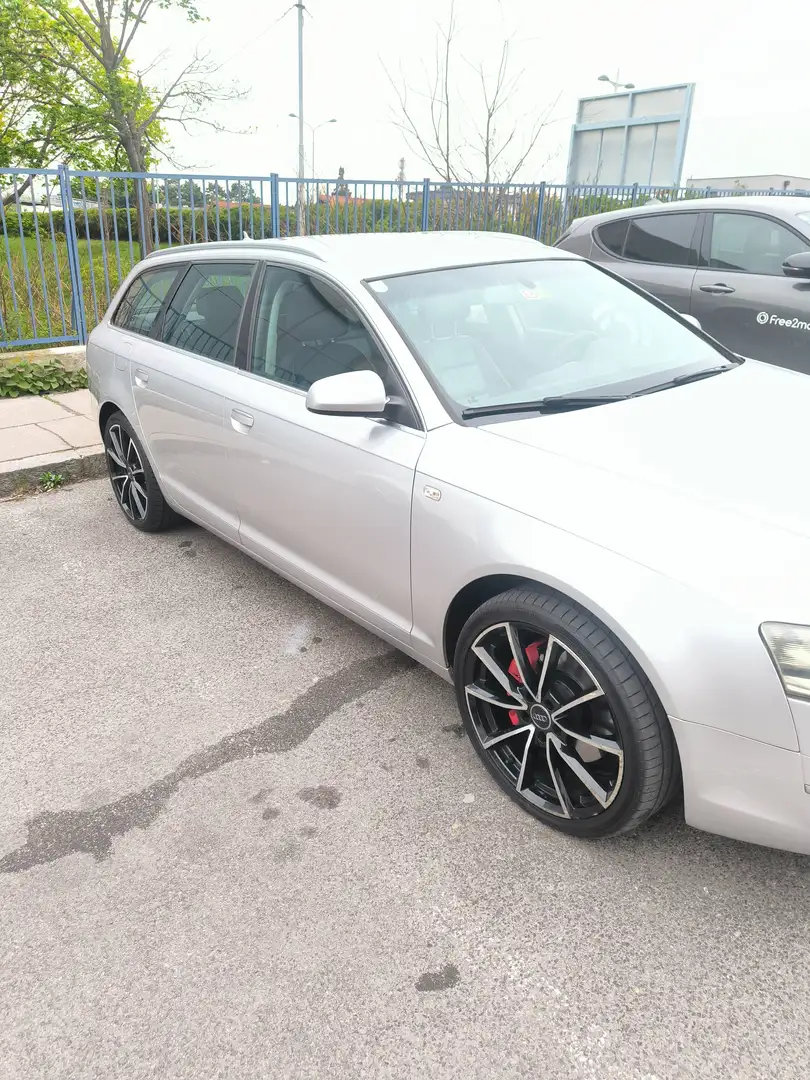 Audi A6 Kombi Silber - 2