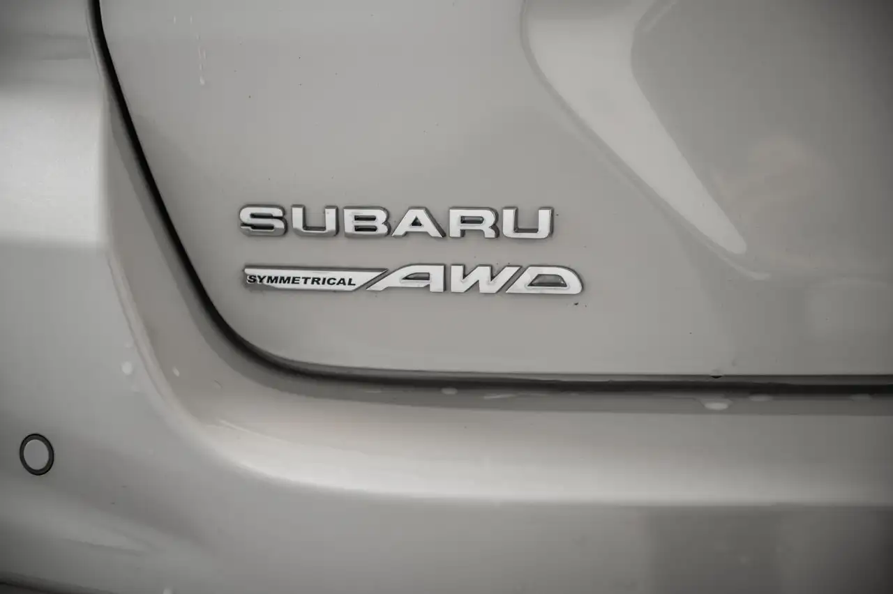 Subaru Impreza снимка Subaru Impreza