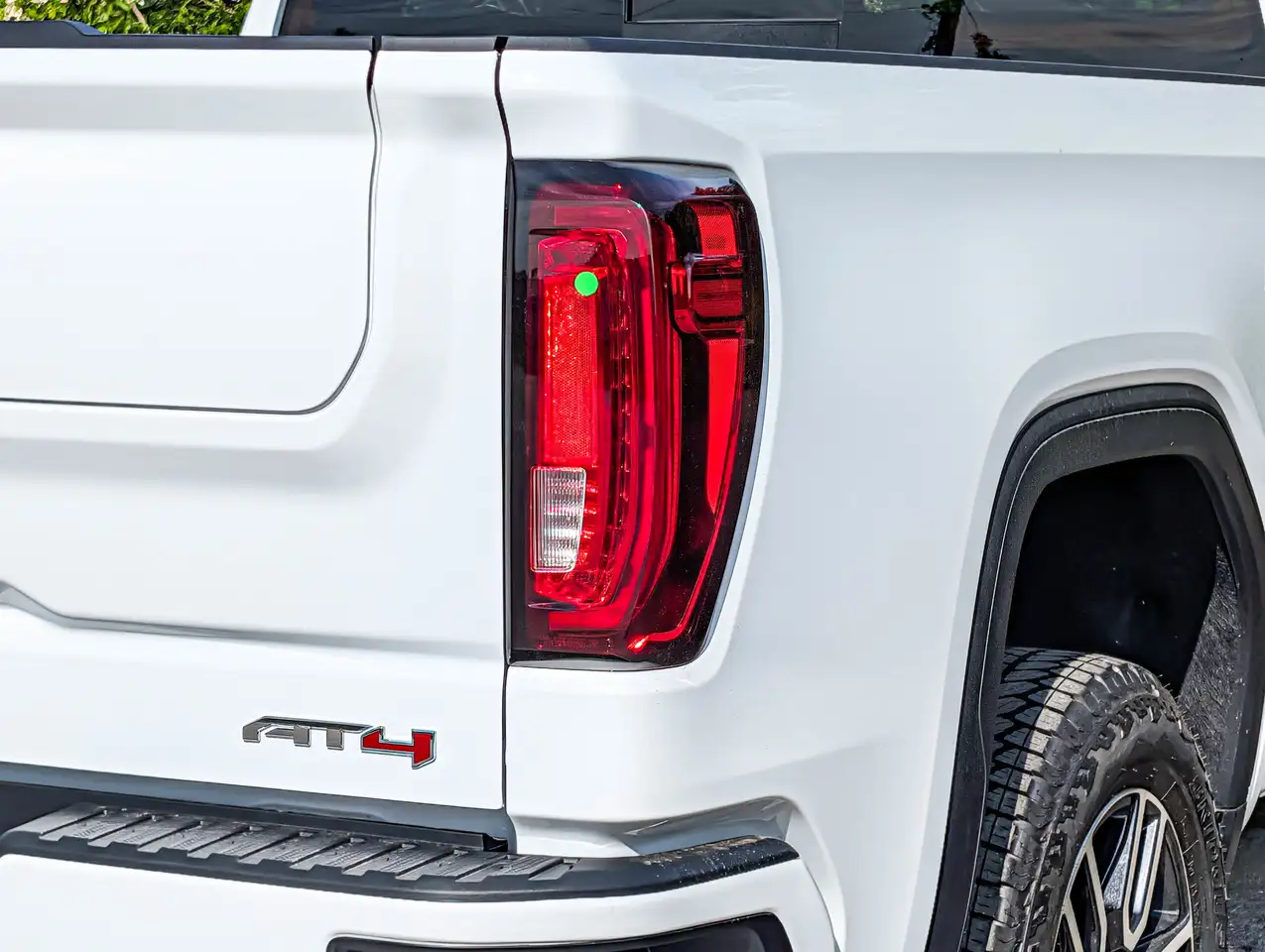 GMC Sierra 1500 photo GMC Sierra 1500