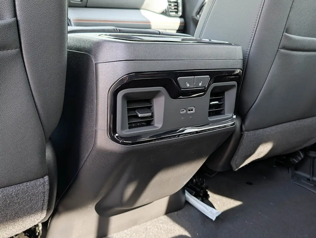 GMC Sierra 1500 photo GMC Sierra 1500