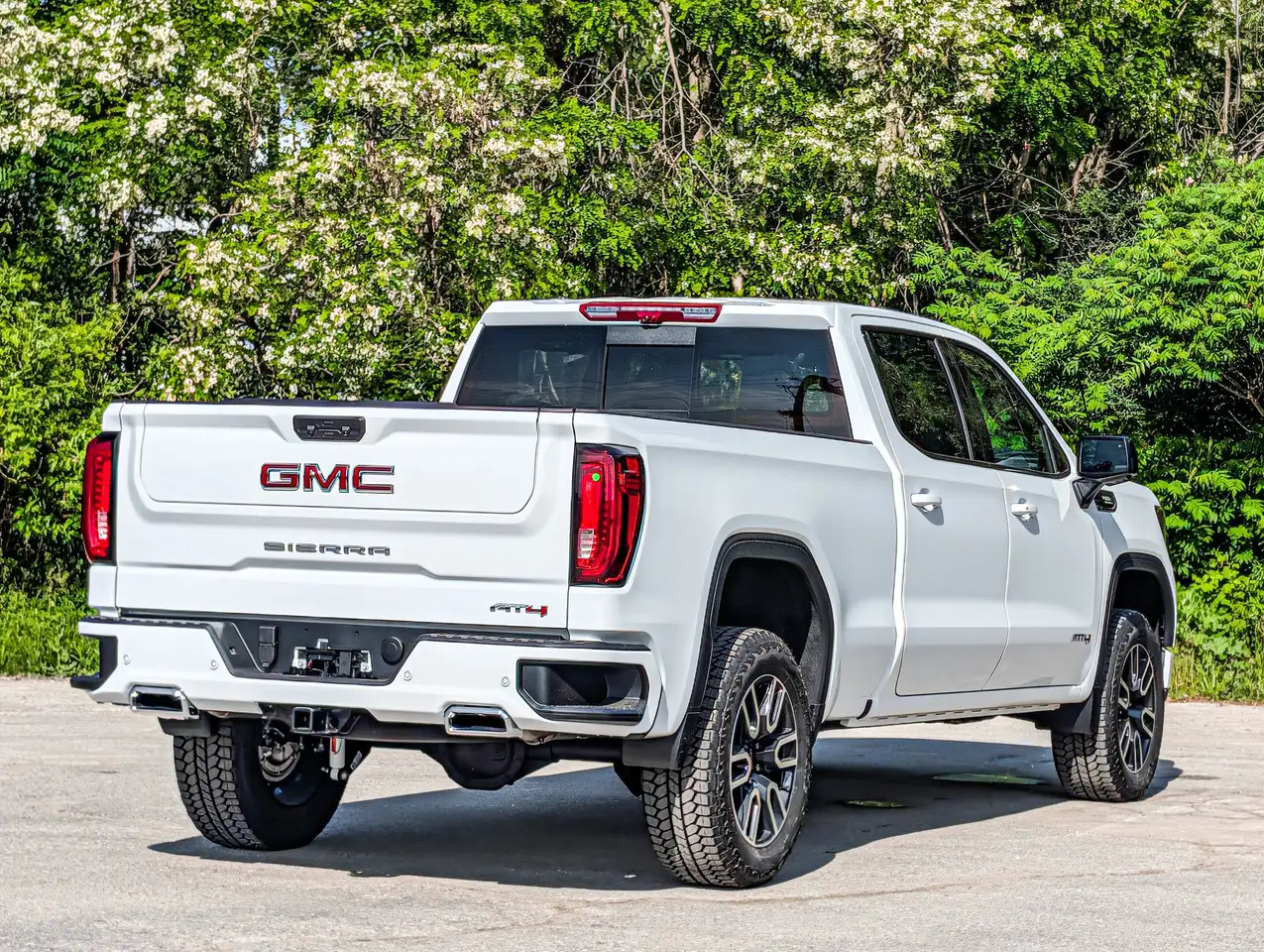 GMC Sierra 1500 photo GMC Sierra 1500