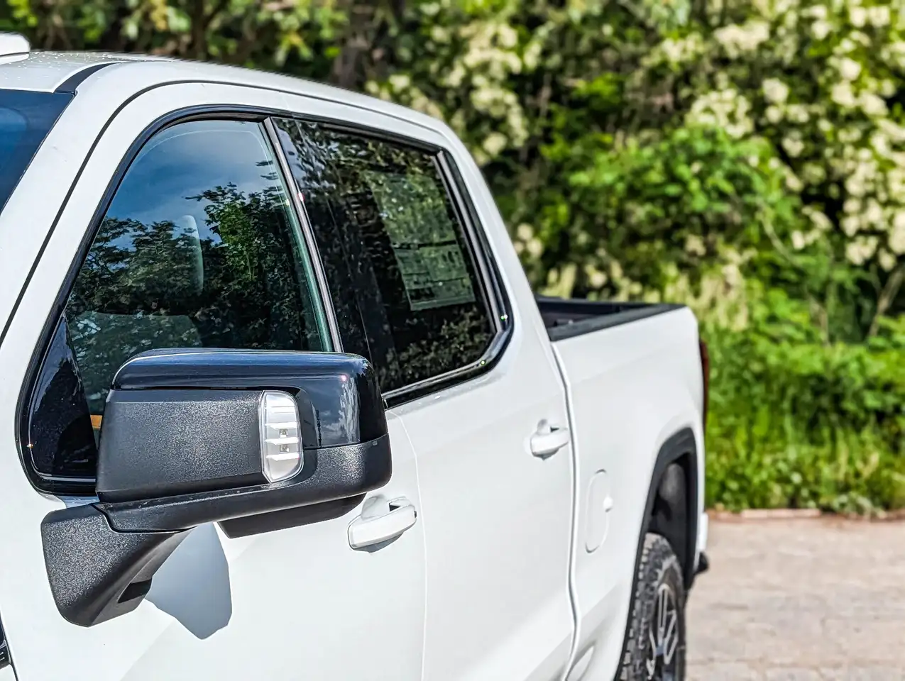 GMC Sierra 1500 photo GMC Sierra 1500