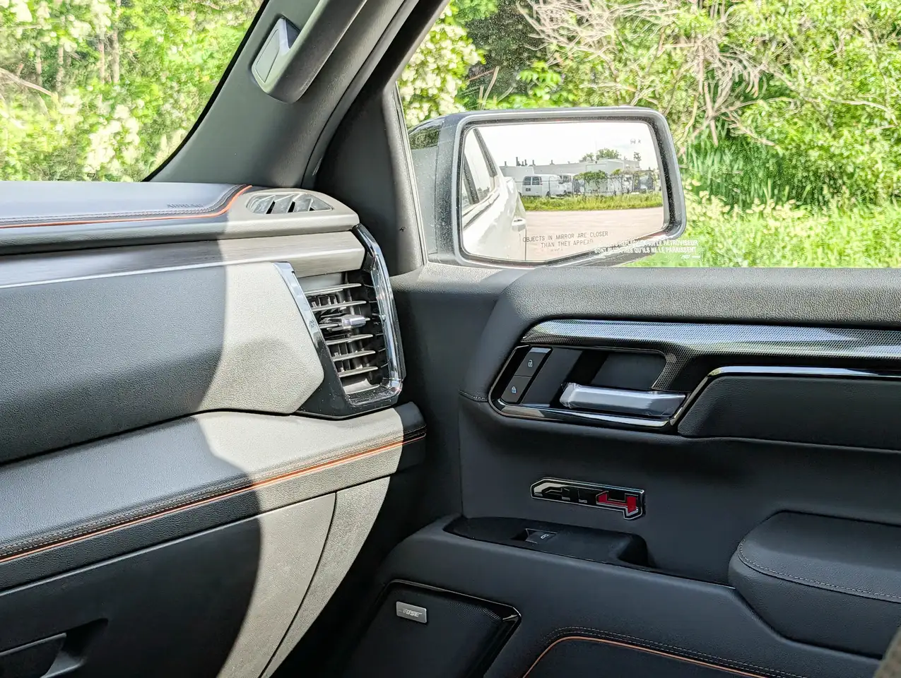 GMC Sierra 1500 photo GMC Sierra 1500