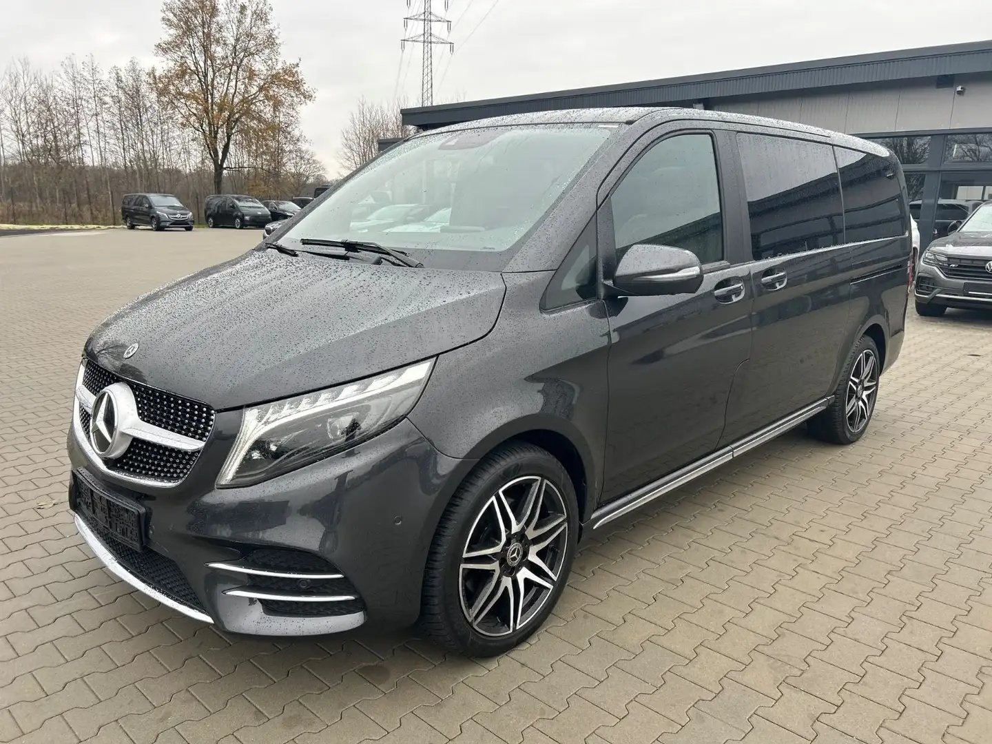 Mercedes-Benz V 300 V300d 4M Lang AMG -7S-Pano-Burmes-2xEl.Tür-360K Grau - 1
