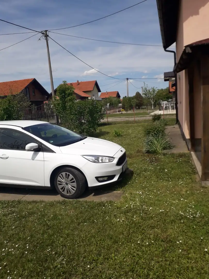 Ford Focus Focus 1.5 TDCi DPF Start-Stopp-System - 2