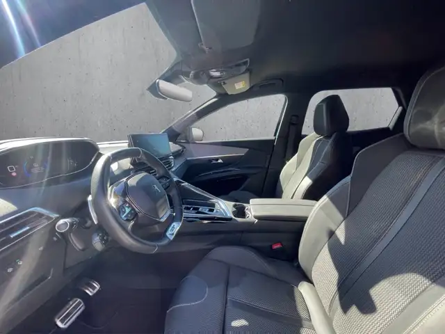 Peugeot 3008 view 9