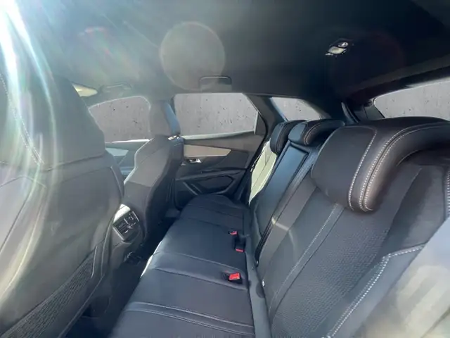 Peugeot 3008 view 8