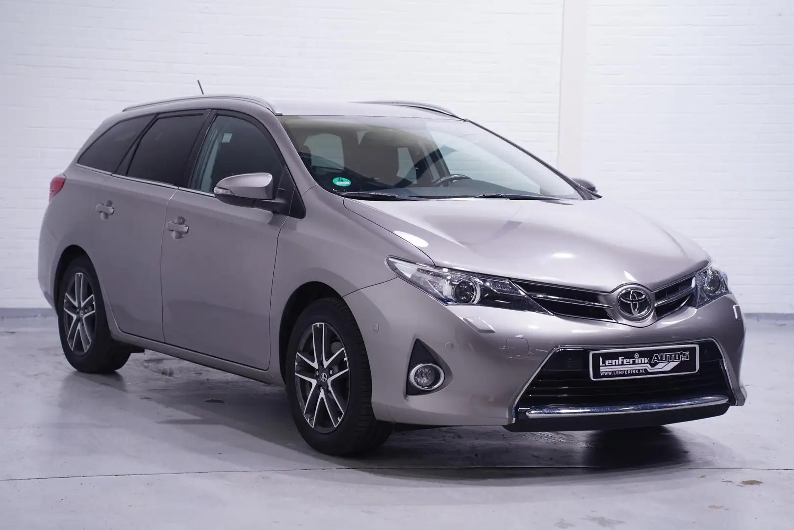 Toyota Auris 1.8 First Edition navigatie camera private glas lm Grau - 2