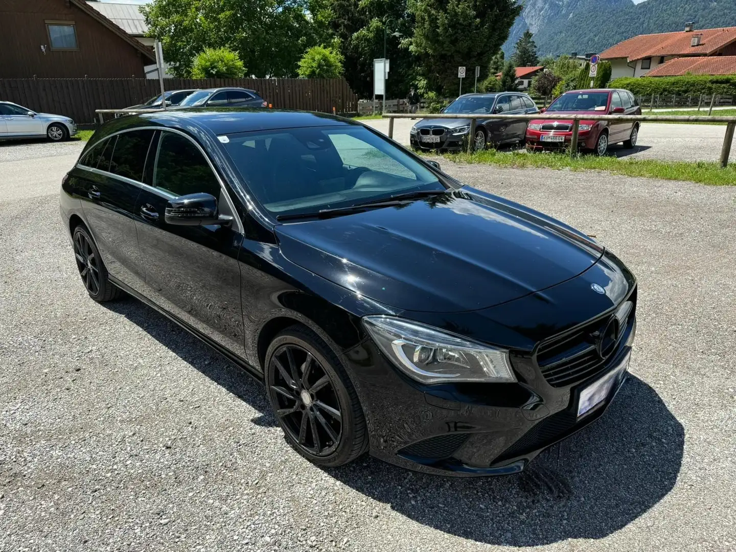 Mercedes-Benz CLA 180 Shooting Brake. Pickerl NEU bis 03.2026 Schwarz - 1