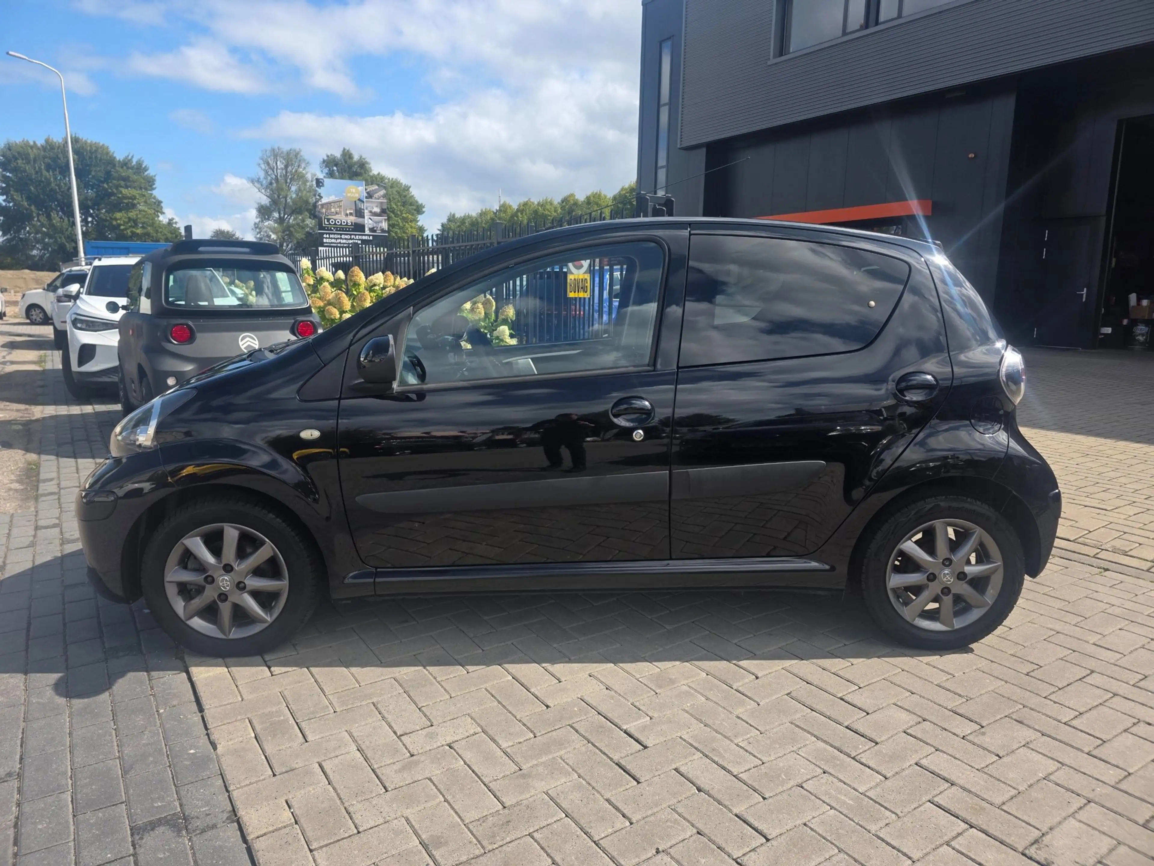 Toyota Aygo 1.0-12V Dynamic Navigator | AUTOMAAT | Met airco, — photo 2