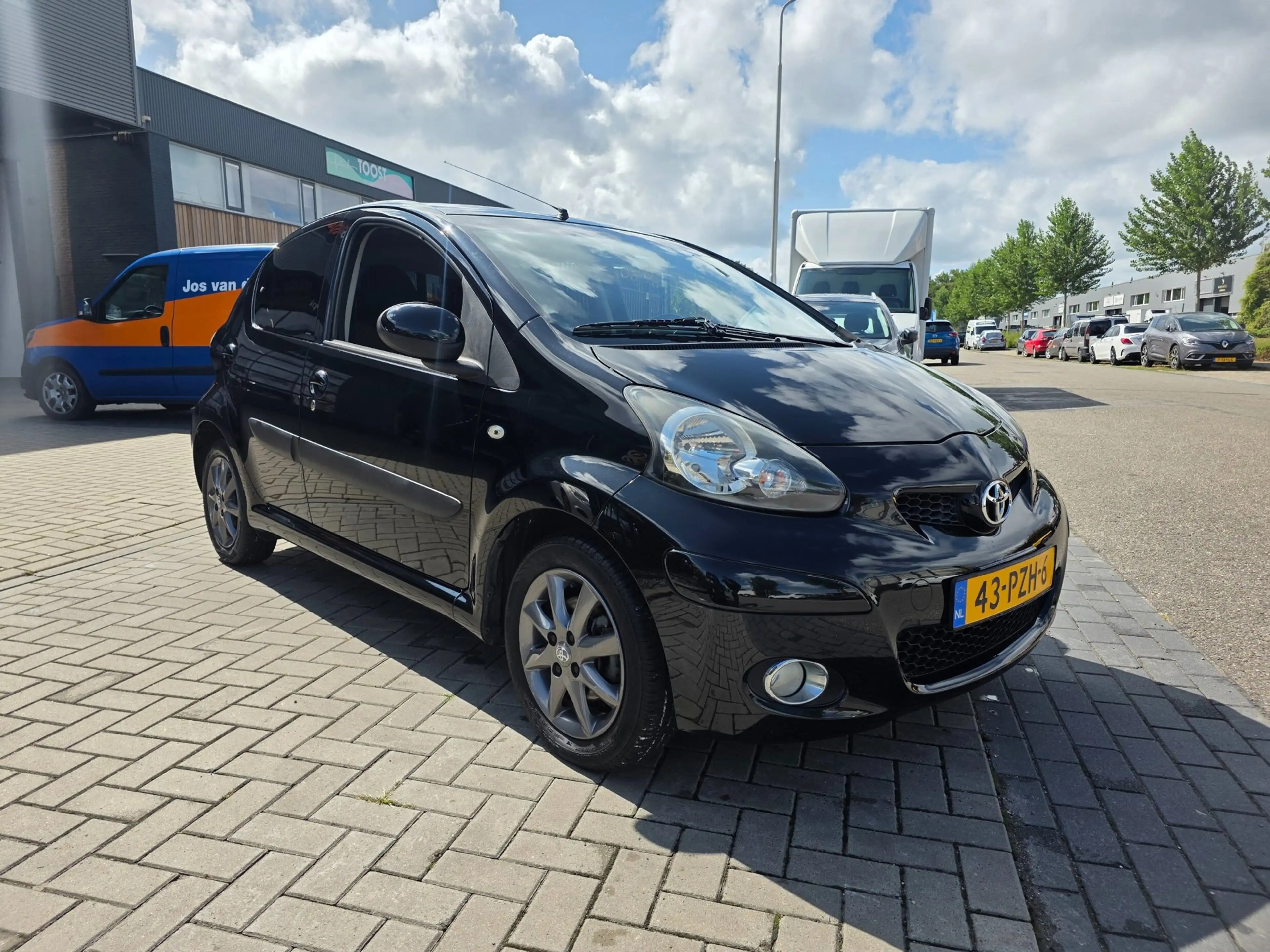 Toyota Aygo 1.0-12V Dynamic Navigator | AUTOMAAT | Met airco, — photo 9