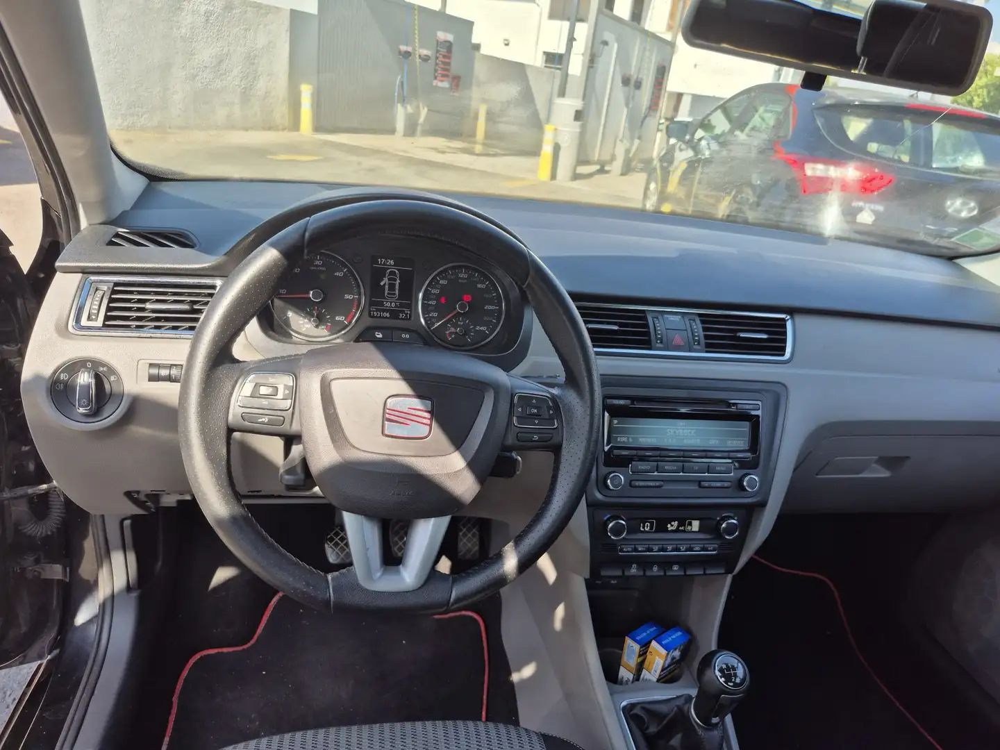 SEAT Toledo 1.6 TDI 105 ch Ecomotive Style - 1