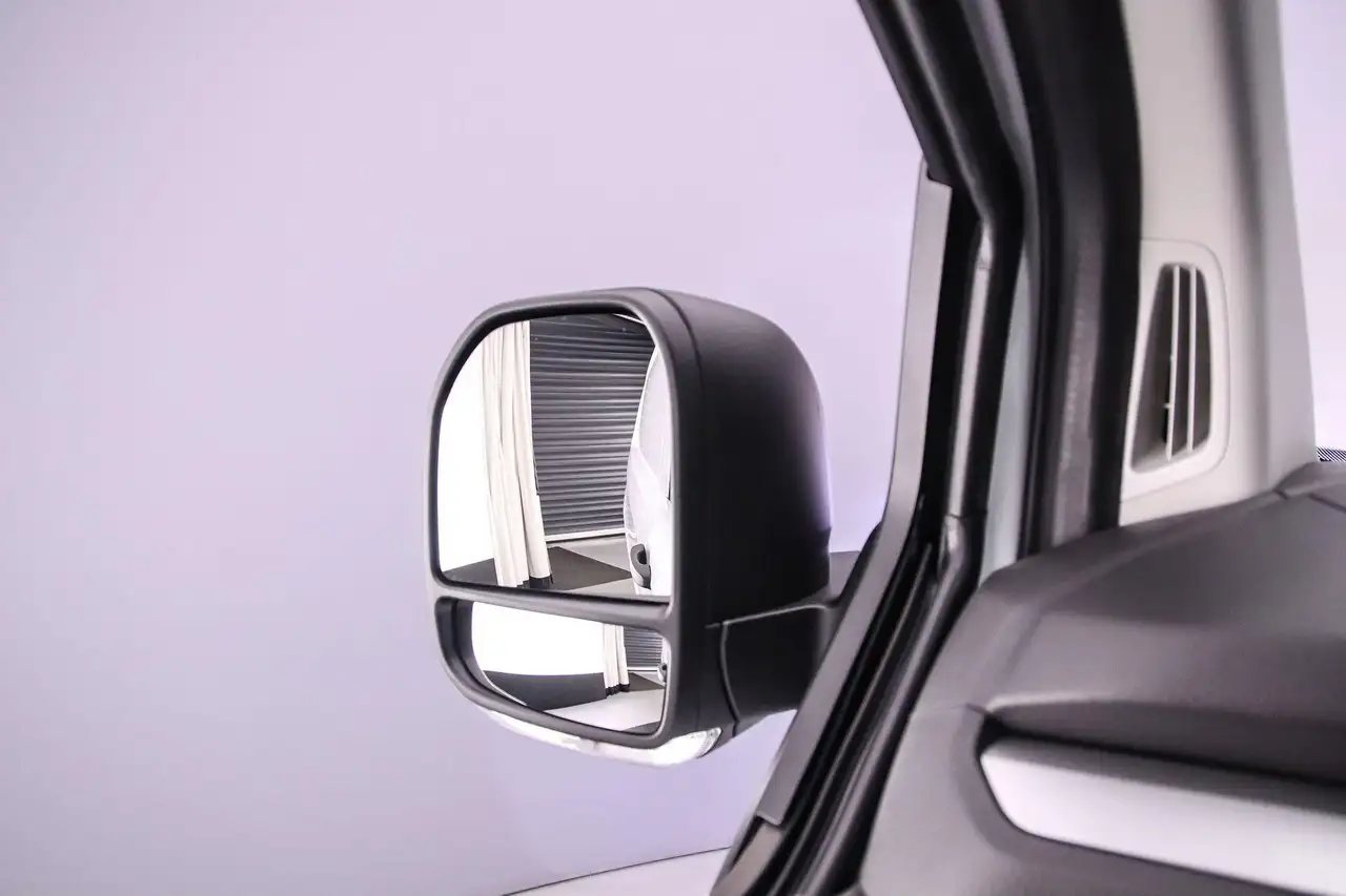 Volkswagen T7 Transporter 2026 — фото 12
