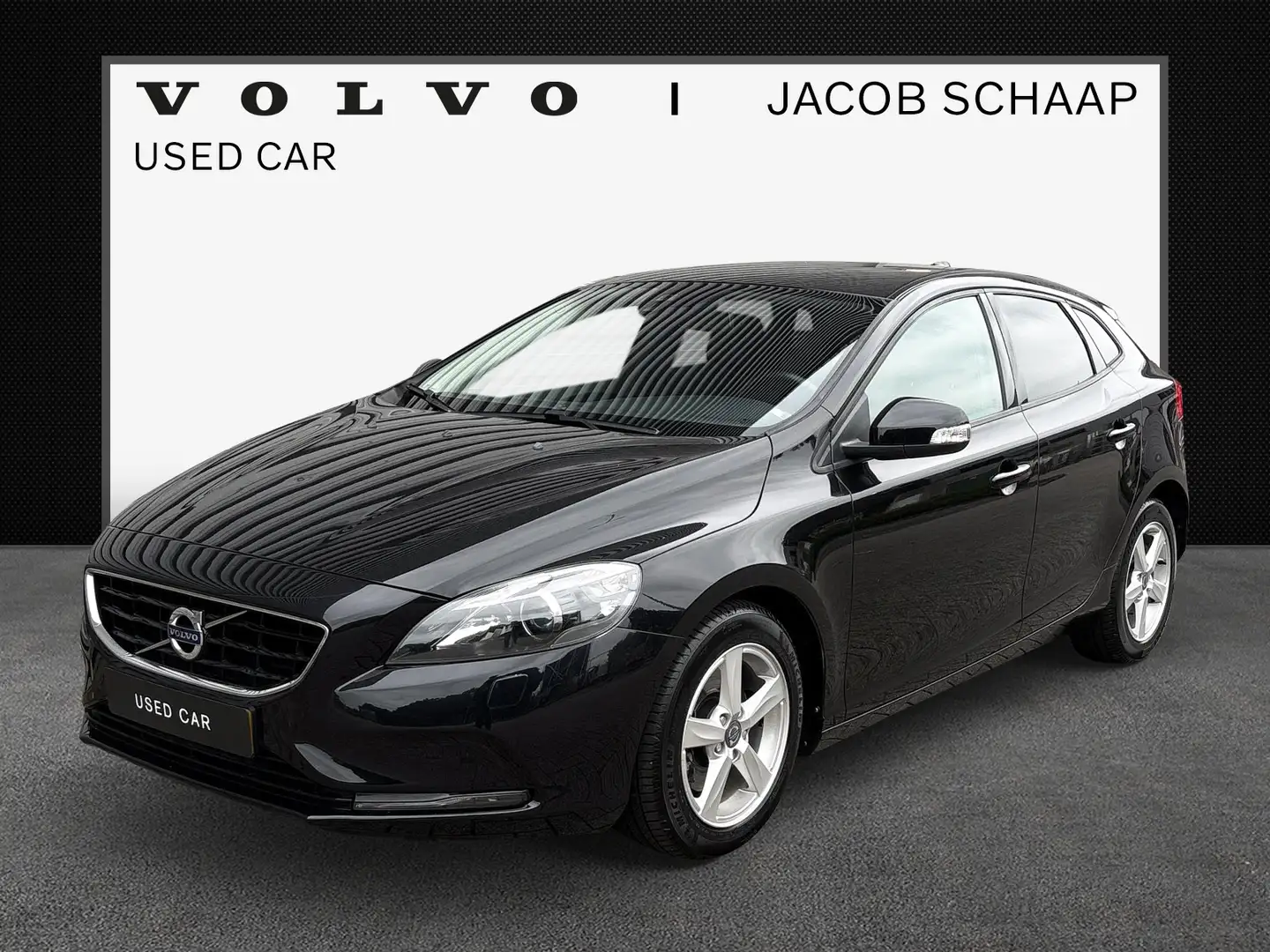 Volvo V40 1.6 T2 Momentum / verwarmbare voorstoelen / trekha Zwart - 1