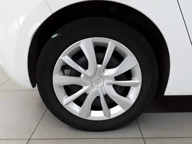 Opel Corsa view 18