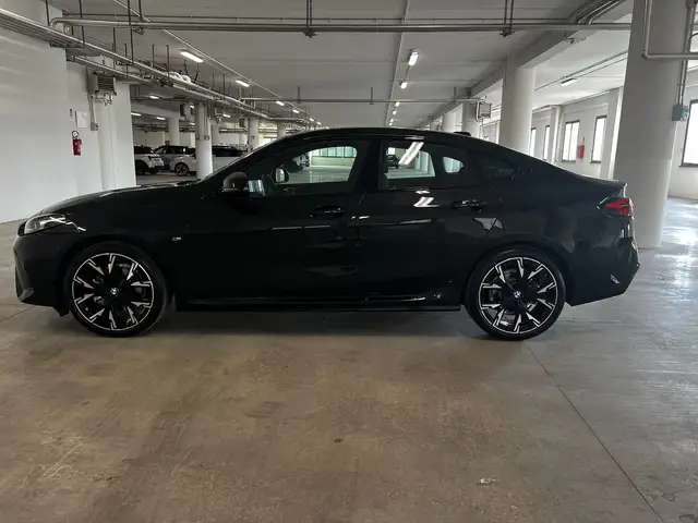 BMW 2 Series view 6