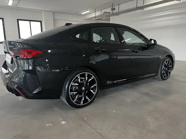 BMW 2 Series view 5
