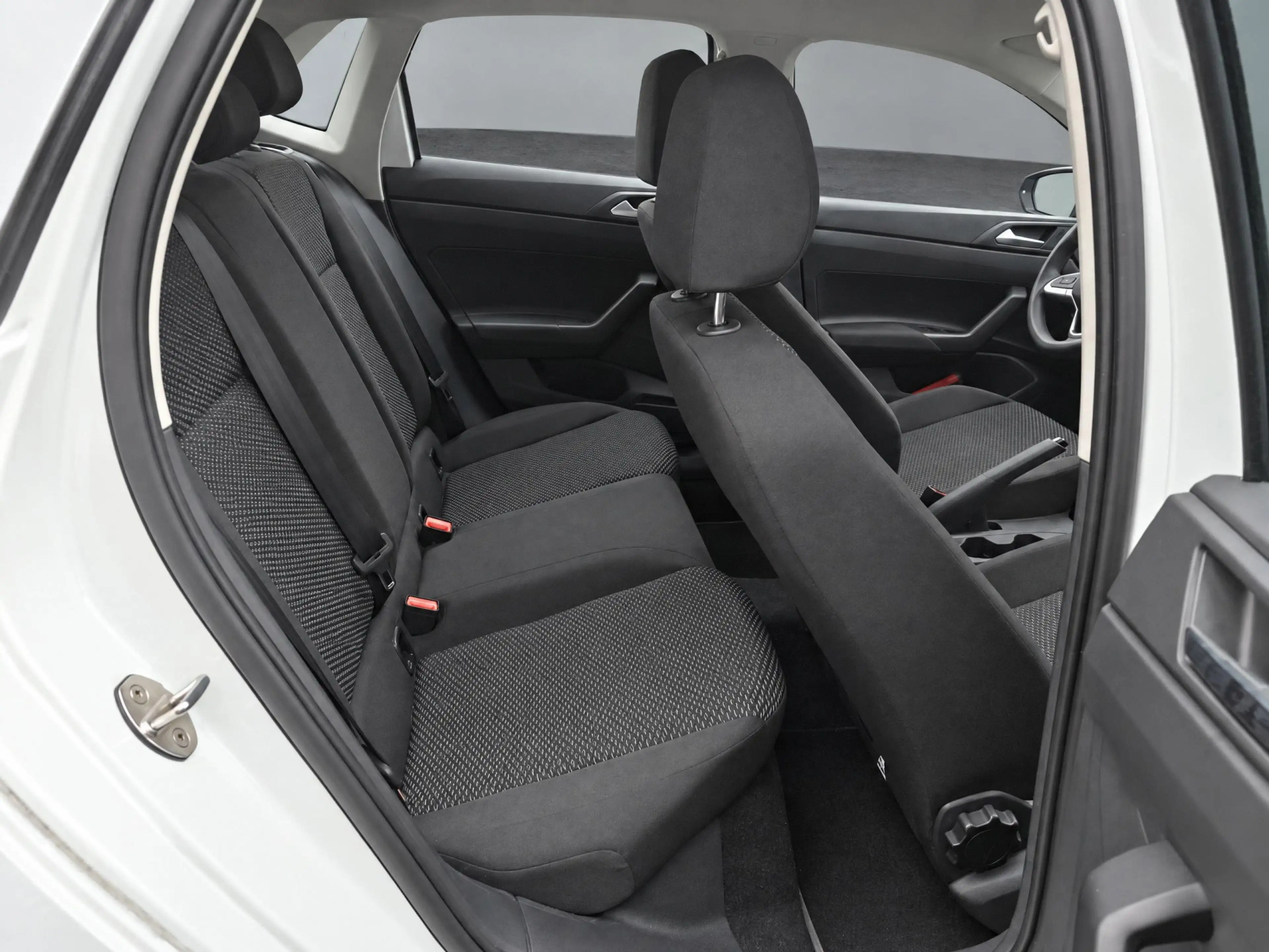 Volkswagen Polo 1.0 MPI Polo / App connect / Parkeersensoren achte — photo 8