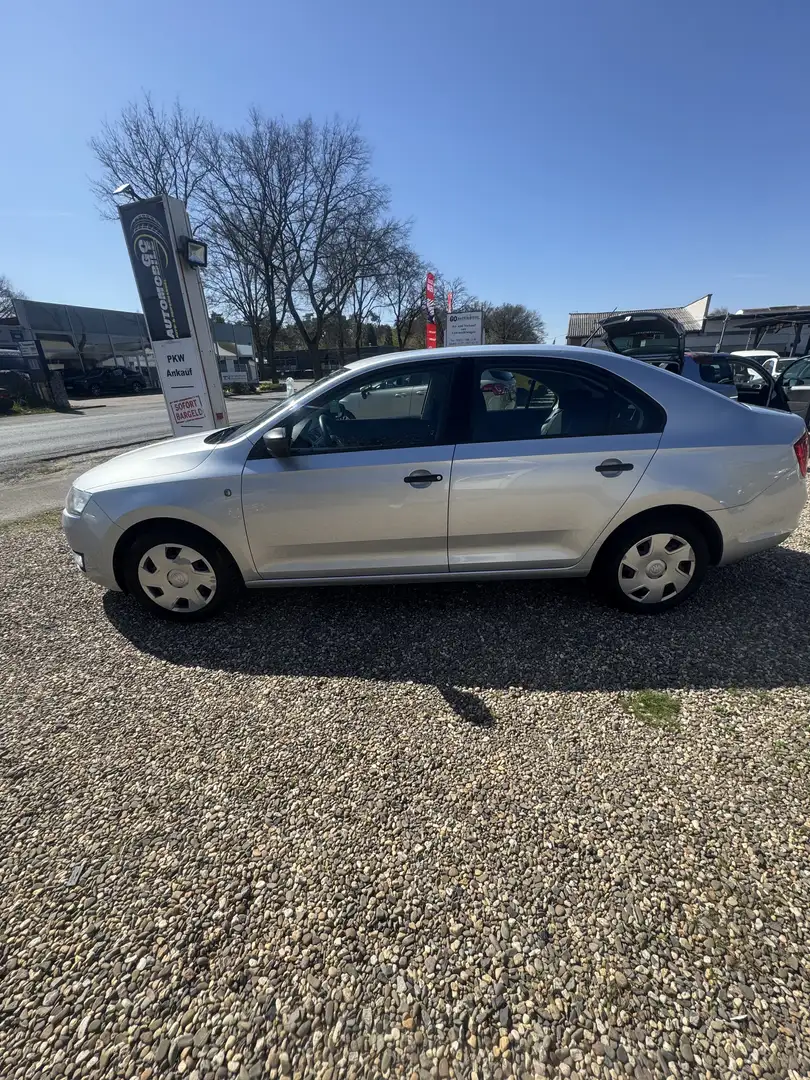 Skoda Rapid/Spaceback Rapid 1.2 TSI Active Green tec Stříbrná - 2