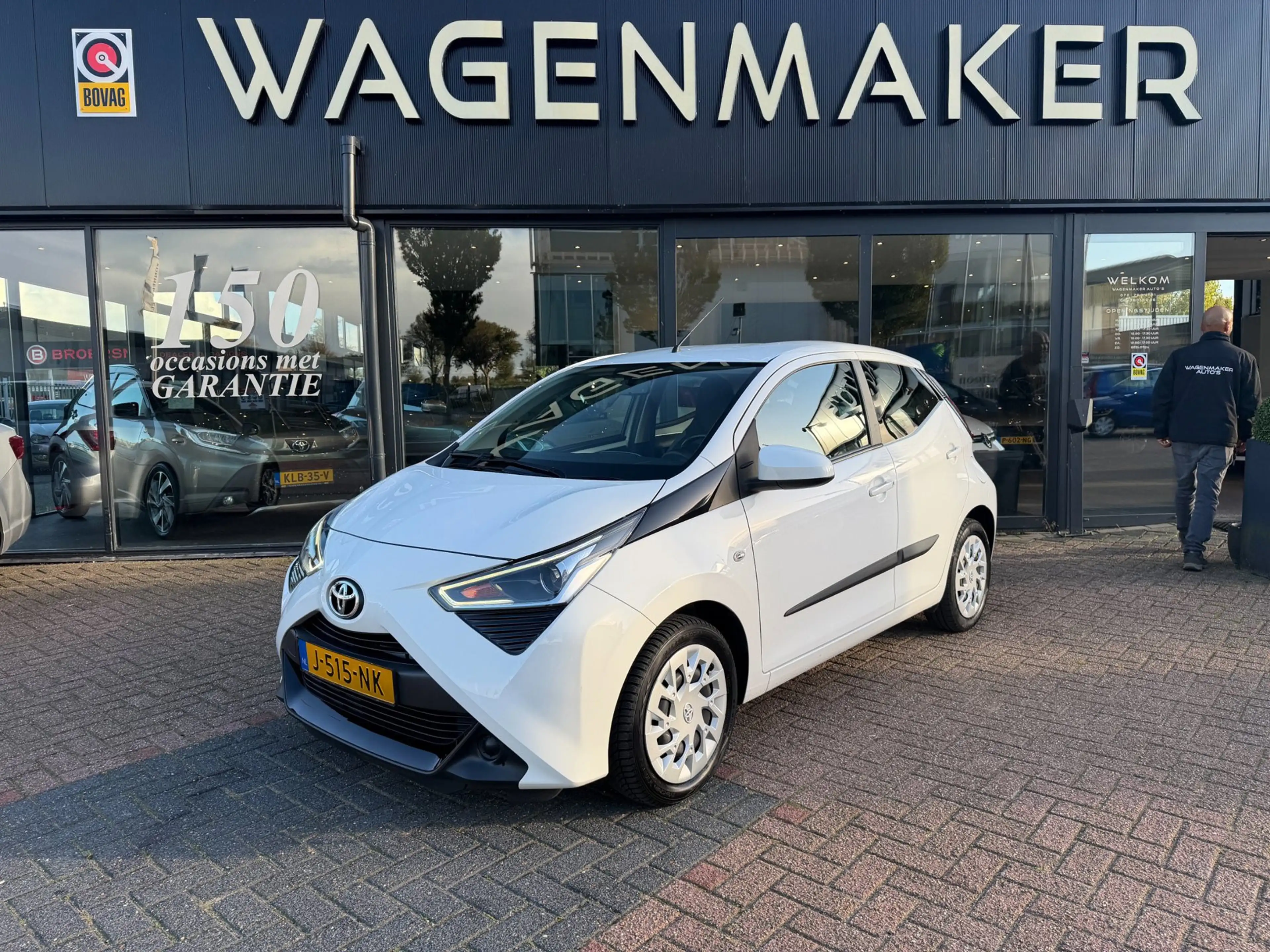 Toyota Aygo 1.0 VVT-i x-play AUTOMAAT|Clima|CAM|Carplay|TEL