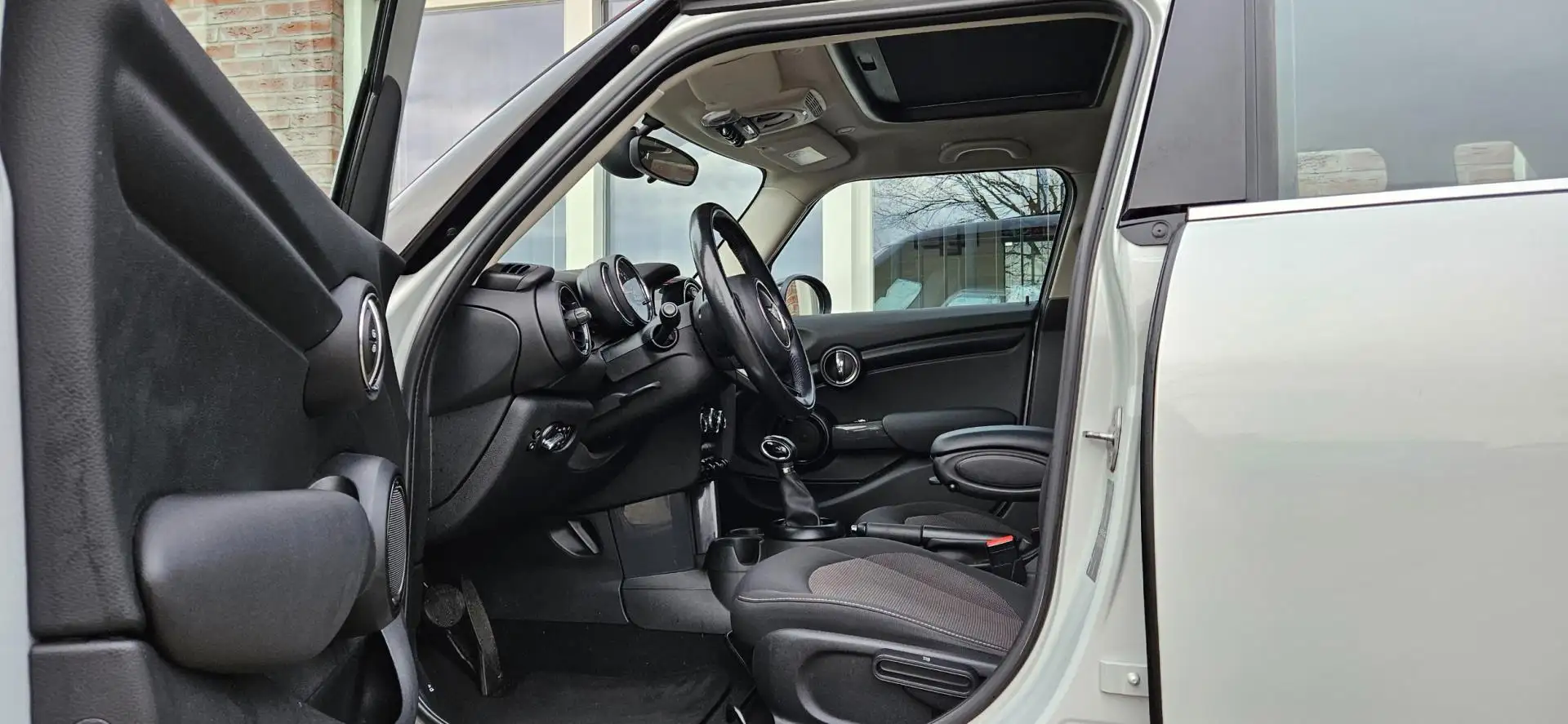 MINI Cooper Mini 1.5 Business Automaat! NAP! Panorama/Schuifda Blanco - 2