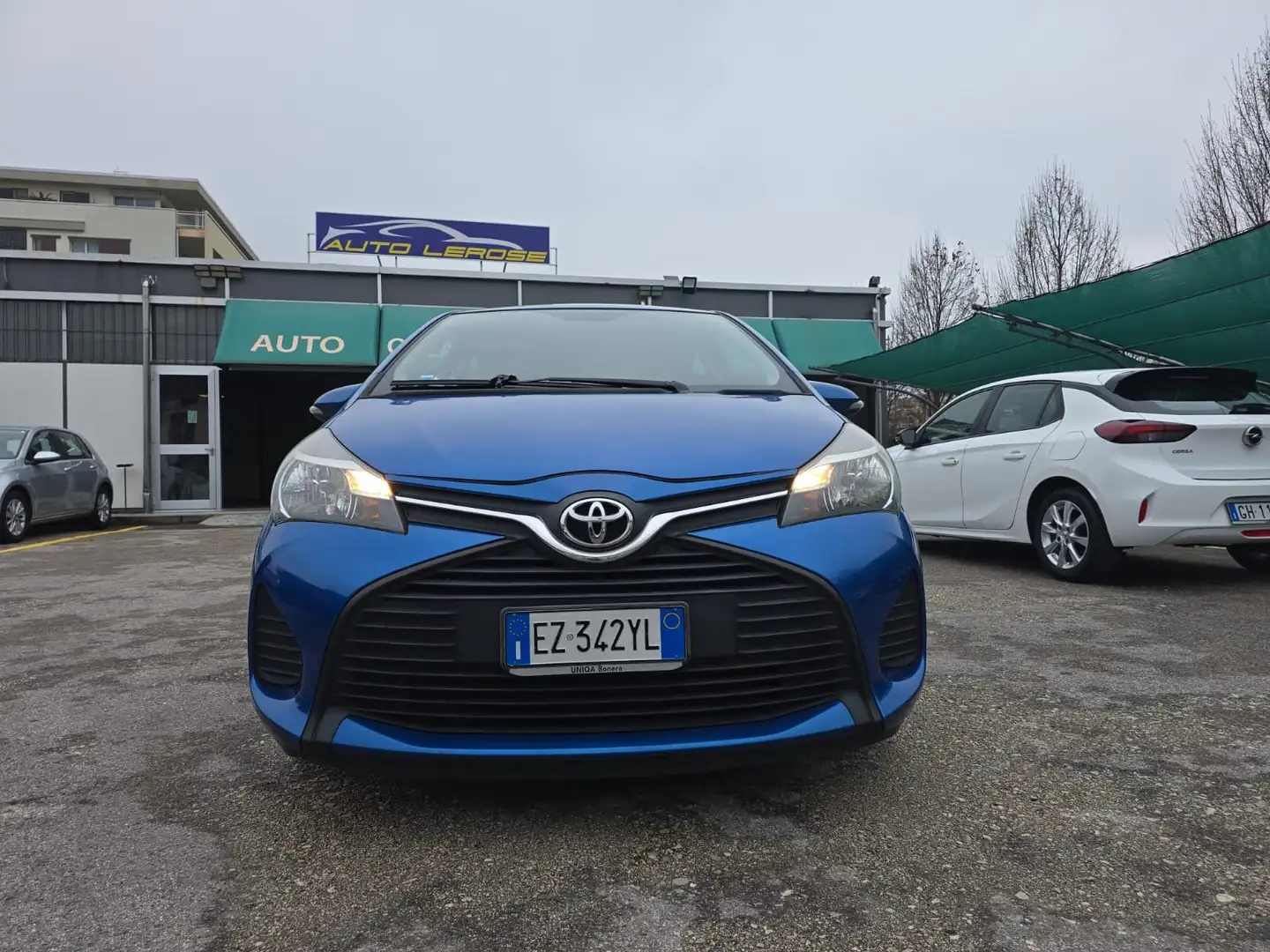Toyota Yaris Yaris 5p 1.0 Lounge Blau - 2