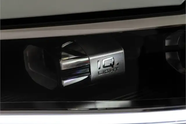 Volkswagen T-Roc view 14