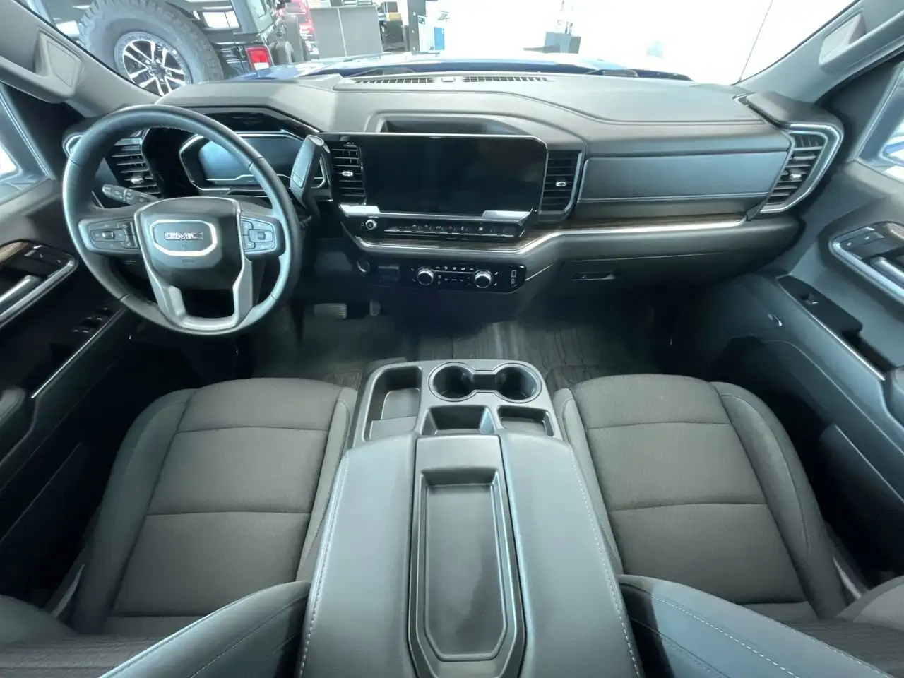 GMC Sierra 1500 снимка GMC Sierra 1500