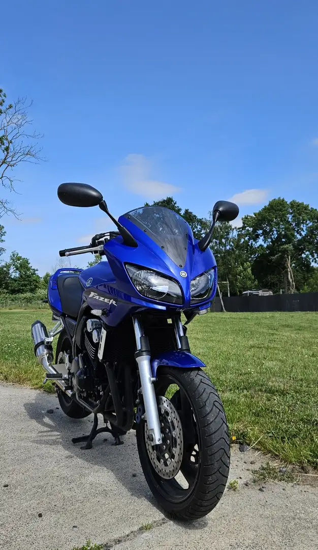 Yamaha FZS 600 Bleu - 1