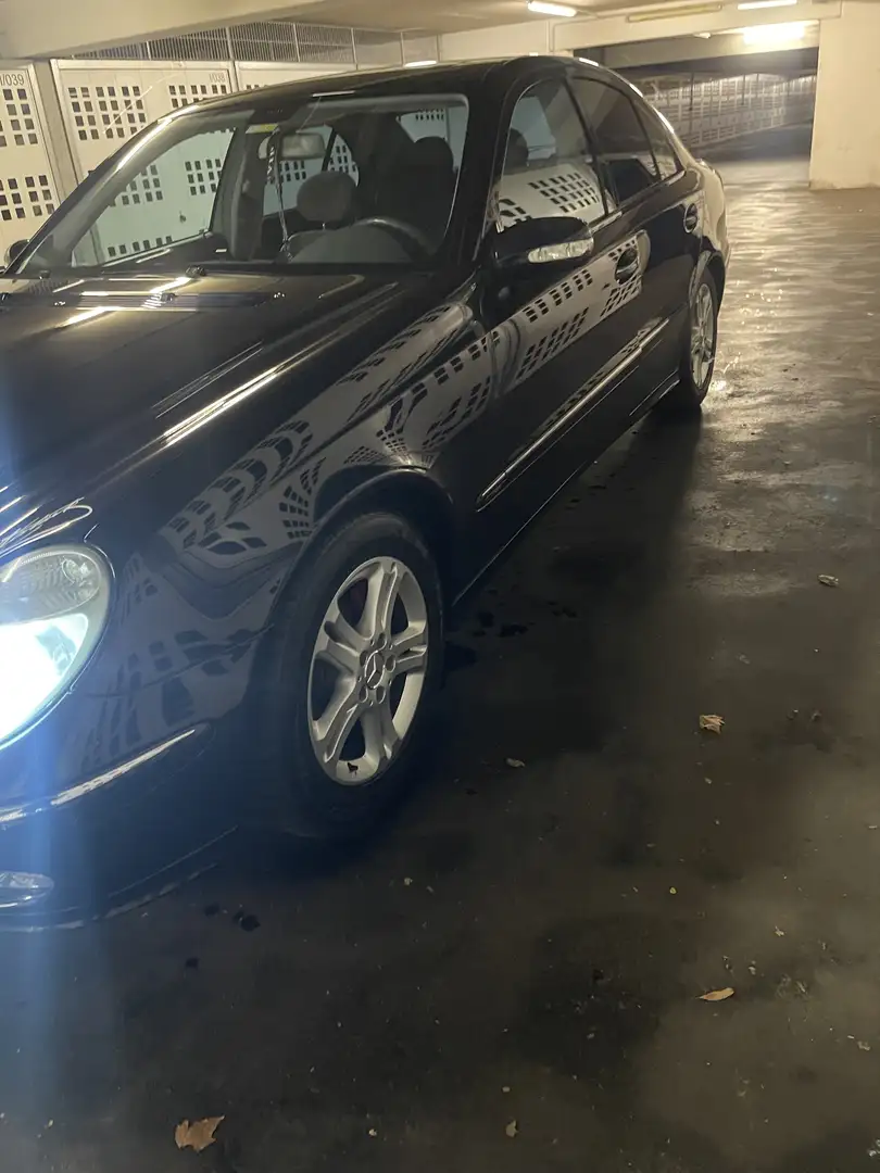 Mercedes-Benz E 240 Avantgarde Albastru - 2