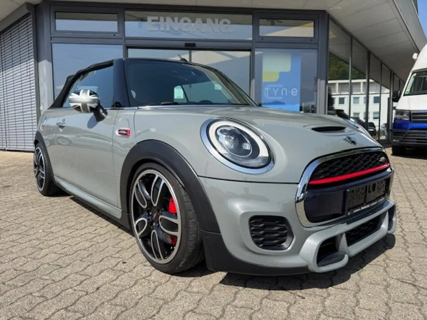 MINI John Cooper Works Cabrio Sport Grau - 1