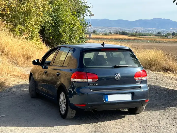 Volkswagen Golf VI 1.6 TDI CR Bluemotion 3p 2011