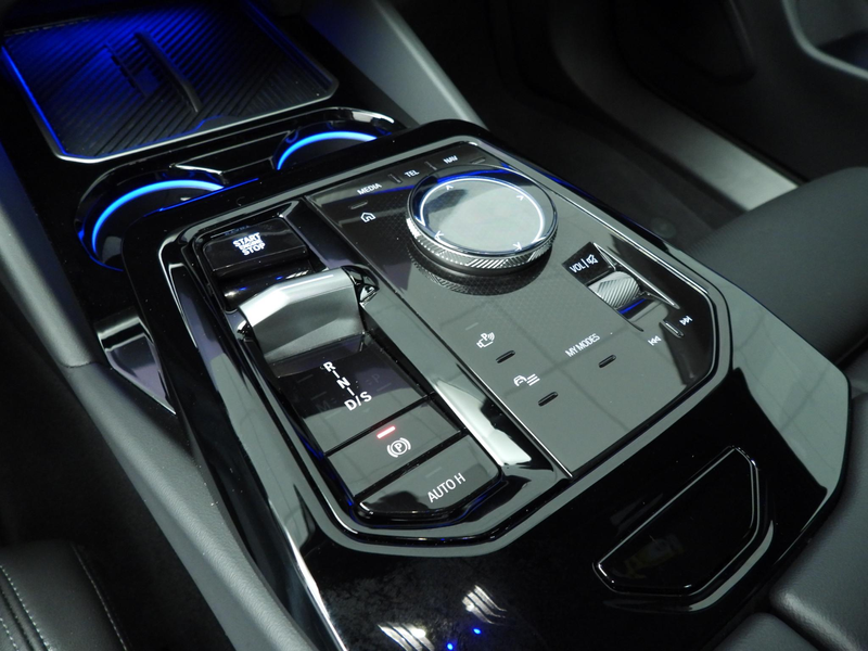 BMW 550 5 Serie Sedan 550e xDrive M-Sportpakket Pro / — photo 14