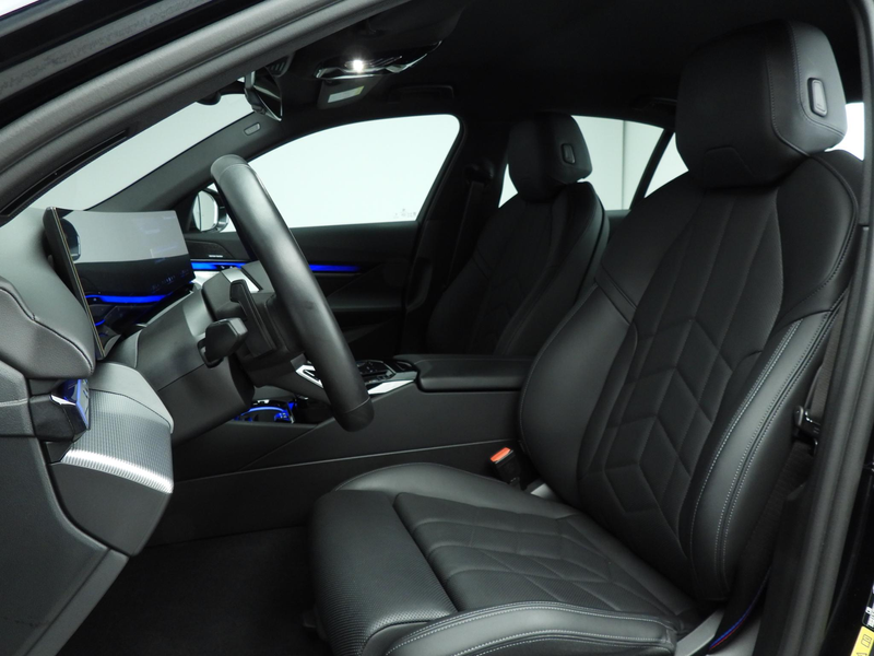 BMW 550 5 Serie Sedan 550e xDrive M-Sportpakket Pro / — photo 7