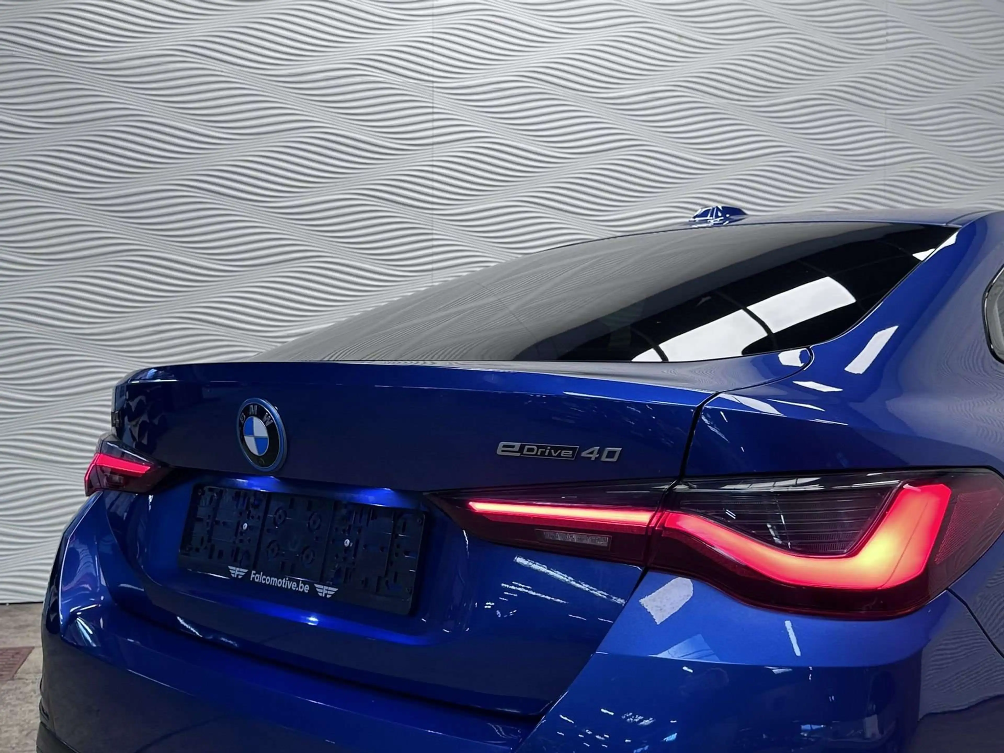 BMW i4 eDrive40*83.9kWh*M-SPORT*93.3% SOH*SCHUIFDAK* — photo 13