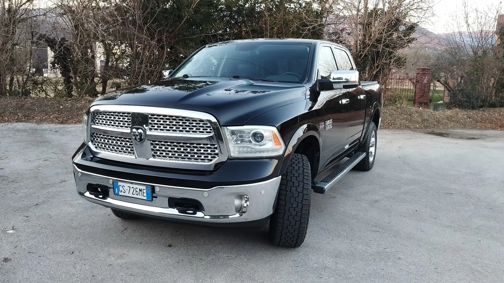 Dodge RAM 1500 5.7 V8 Crew Cab LaRamie gpl - 2