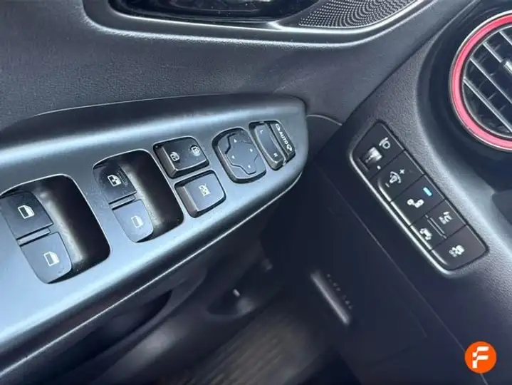 Hyundai Kona 1.0 TGDi Essence 4x2 2019, foto 17