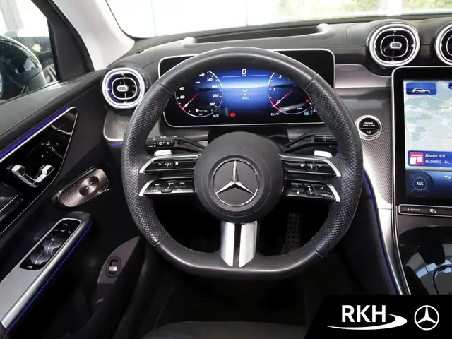 Mercedes-Benz GLC view 12